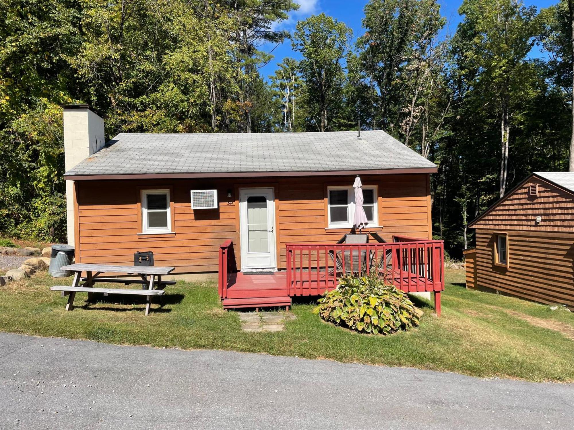 Hill View Motel And Cottages 乔治湖 外观 照片